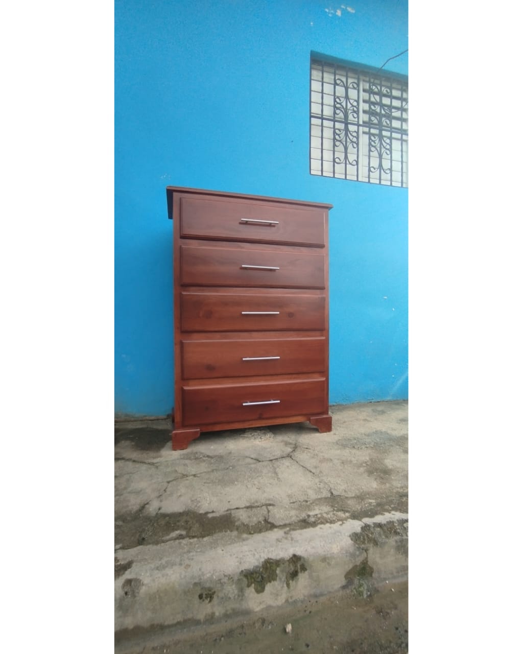 muebles y colchones - Biuro de cinco gavetas en madera (no coge carcoma) 2