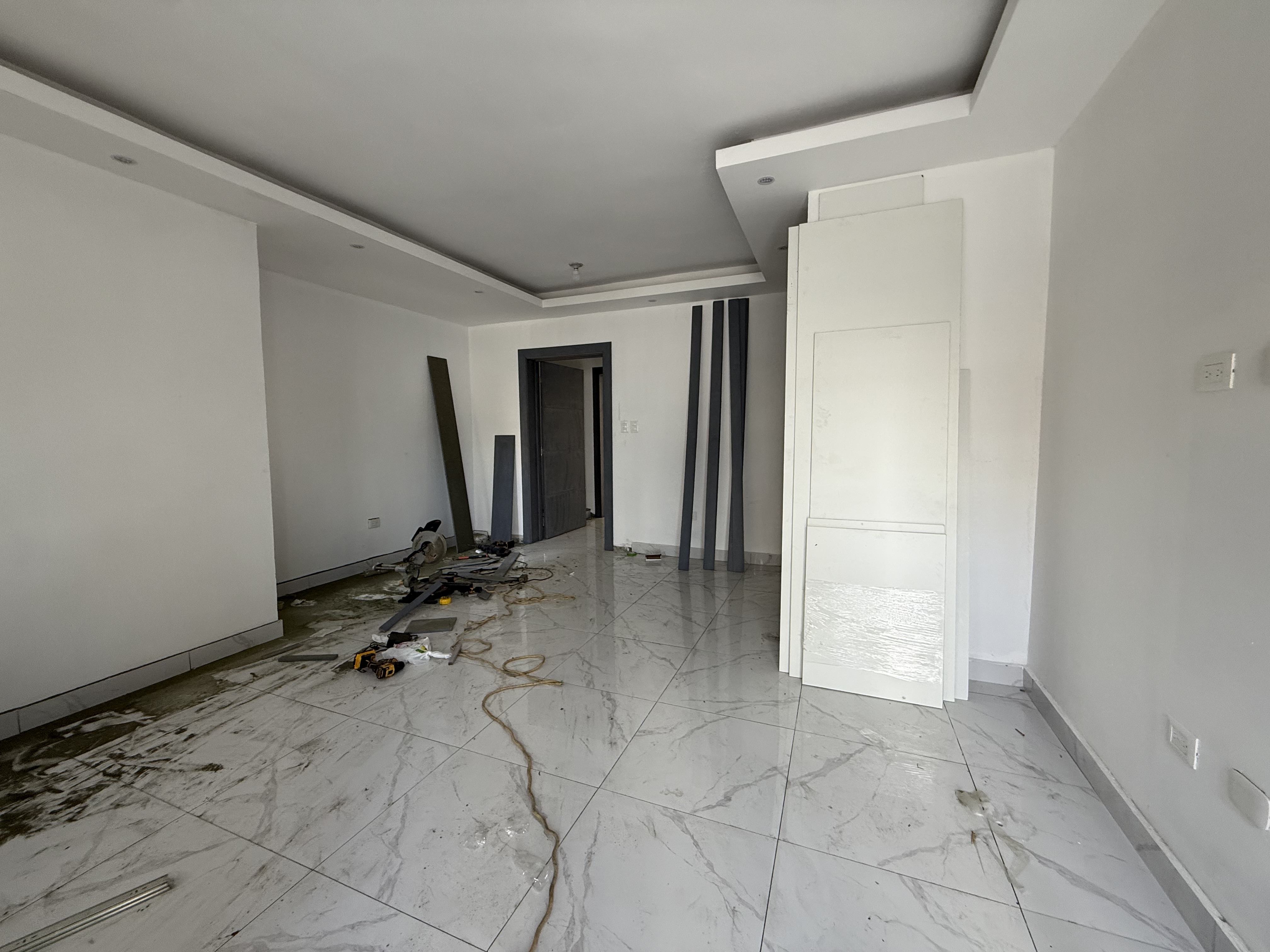 apartamentos - Vendo independencia klm 7 primer nivel 70 mtrs una 7