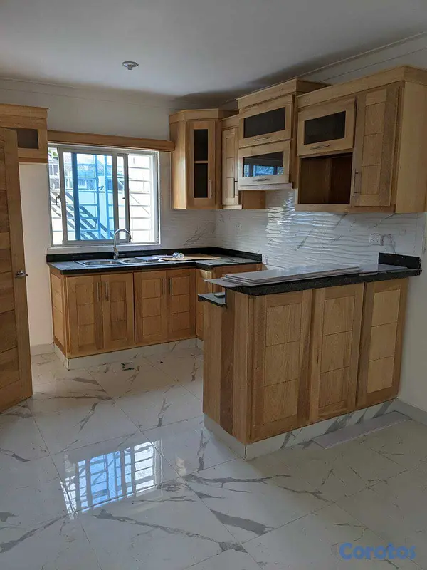 apartamentos - Apto. 1ra nivel, excelente condiciones, 3hab.3baño 4