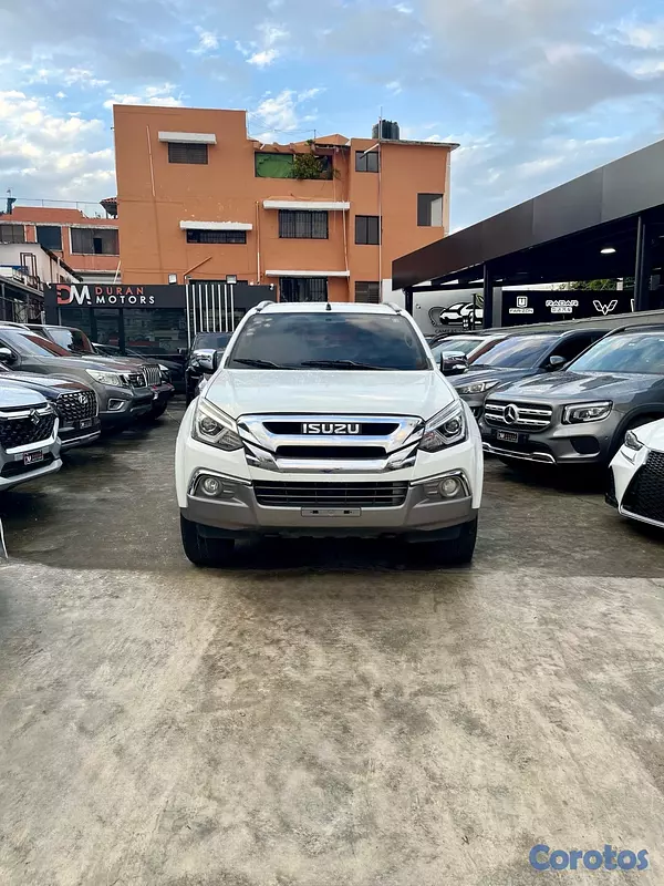 jeepetas y camionetas - Isuzu MUX 2019 3