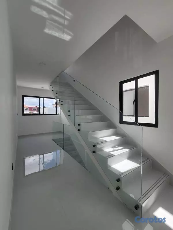 casas - Venta de casa con piscina en San Isidro 15