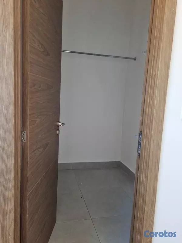 apartamentos - Alquilo Apartamento, Exclusiva torre en Av. Bolivar, vista al mar, 3hab, 160mts 12