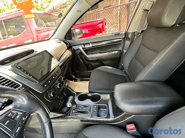 jeepetas y camionetas - usado como nuevo  6