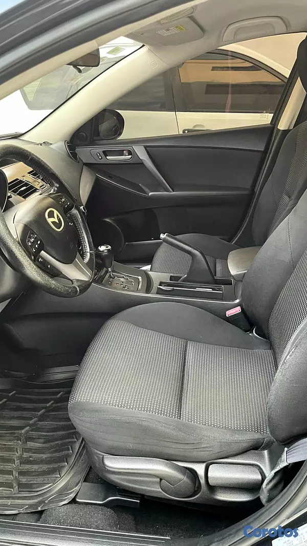 carros - Mazda 3 2012 Touring Hatchback – ¡MOTOR SKYACTIV!  4