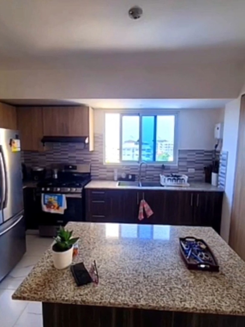 apartamentos - Apartamento en la independencia de oportunidad.
97 mts, 4to pso
3hb
US$ 170,000  5