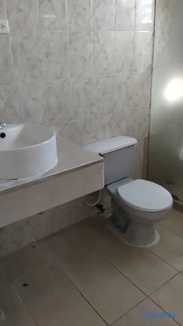 apartamentos - Apto en Pantoja limpio. Privado calle cerrada.  5