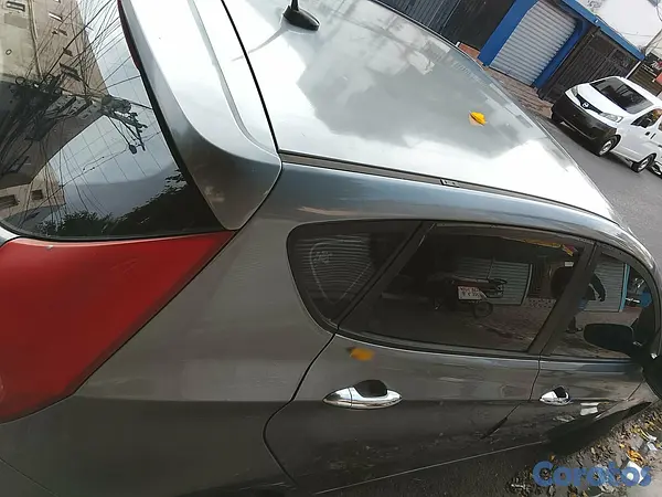carros - Hyundai accent hatchback 2017 5