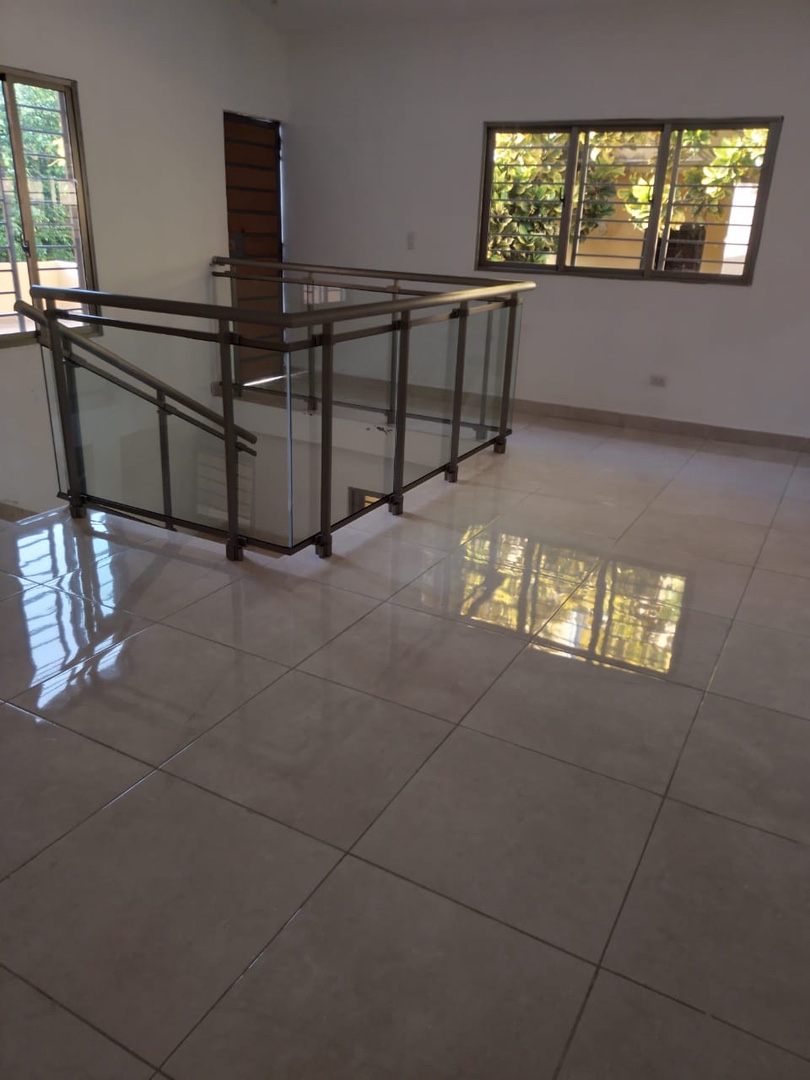 casas - Venta de casa en arroyo hondo 3 con 455mts Distrito Nacional  6