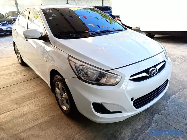 carros - HYUNDAI ACCENT SE 2017 1