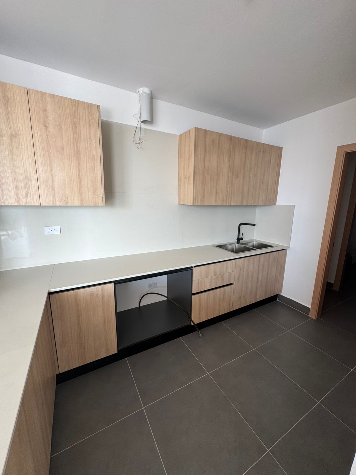 apartamentos - Vendo bellla vista sur piso 8 dos hab 2.5 baños do 2