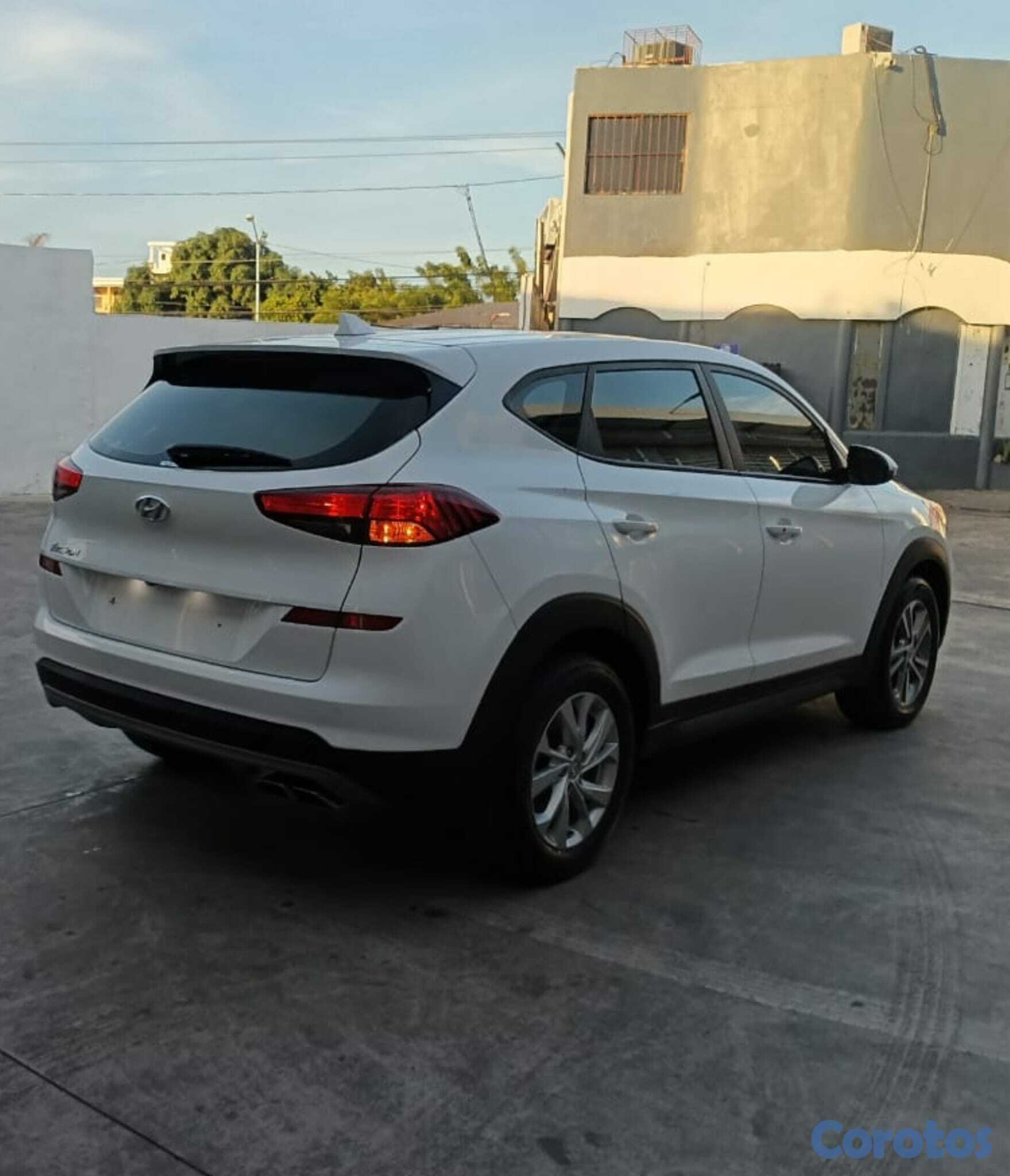 jeepetas y camionetas - HYUNDAI TUCSON 2020 BLANCO DIESEL 9