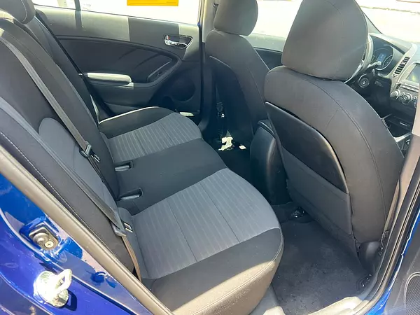 carros - kia forte  3