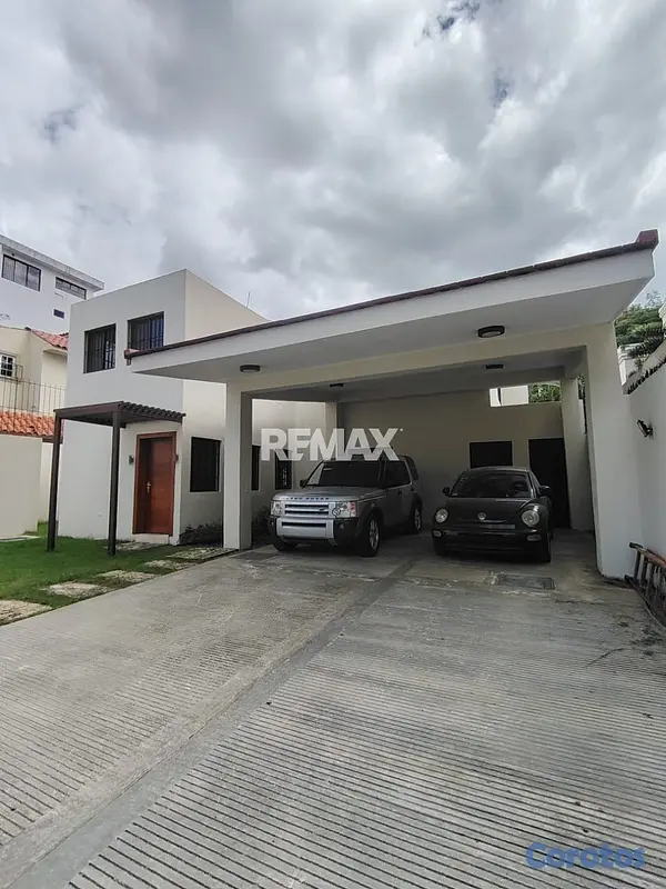 oficinas y locales comerciales - Casa/Local comercial en alquiler en Ensanche Parai 3
