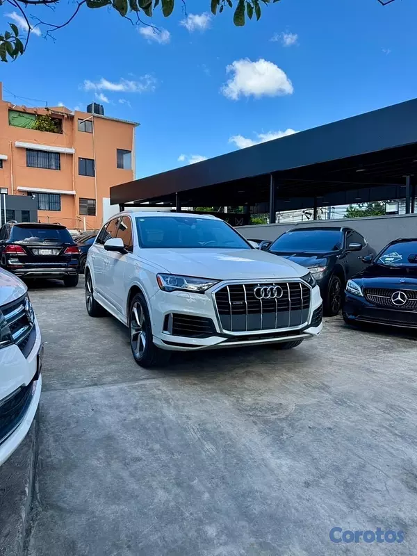jeepetas y camionetas - Audi Q7 Quattro Premium Plus 2021 3