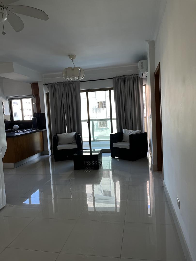 apartamentos - Alquilo moderno apartamento en el Evaristo Morales con línea blanca