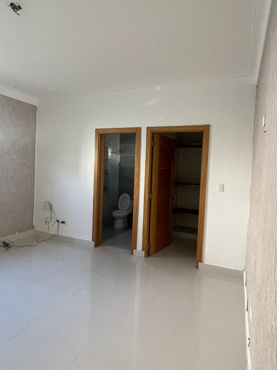 casas - CASA EN VENTA EN LAS PALOMAS,  SANTIAGO. 9