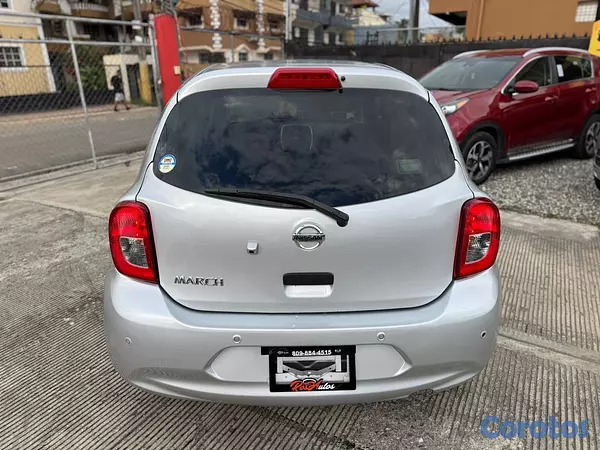 carros - Nissan March 2023 5