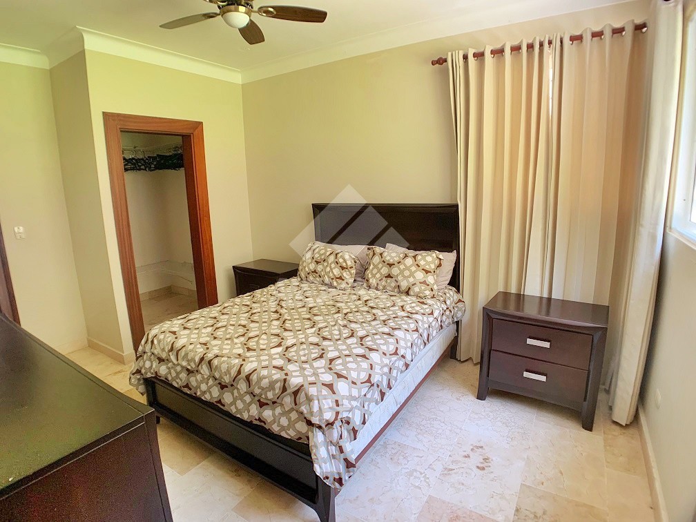 apartamentos - APARTAMENTO AMUEBLADO DE 285MTS2 PROXIMO AL GRAN ALMIRANTE SANTIAGO  8