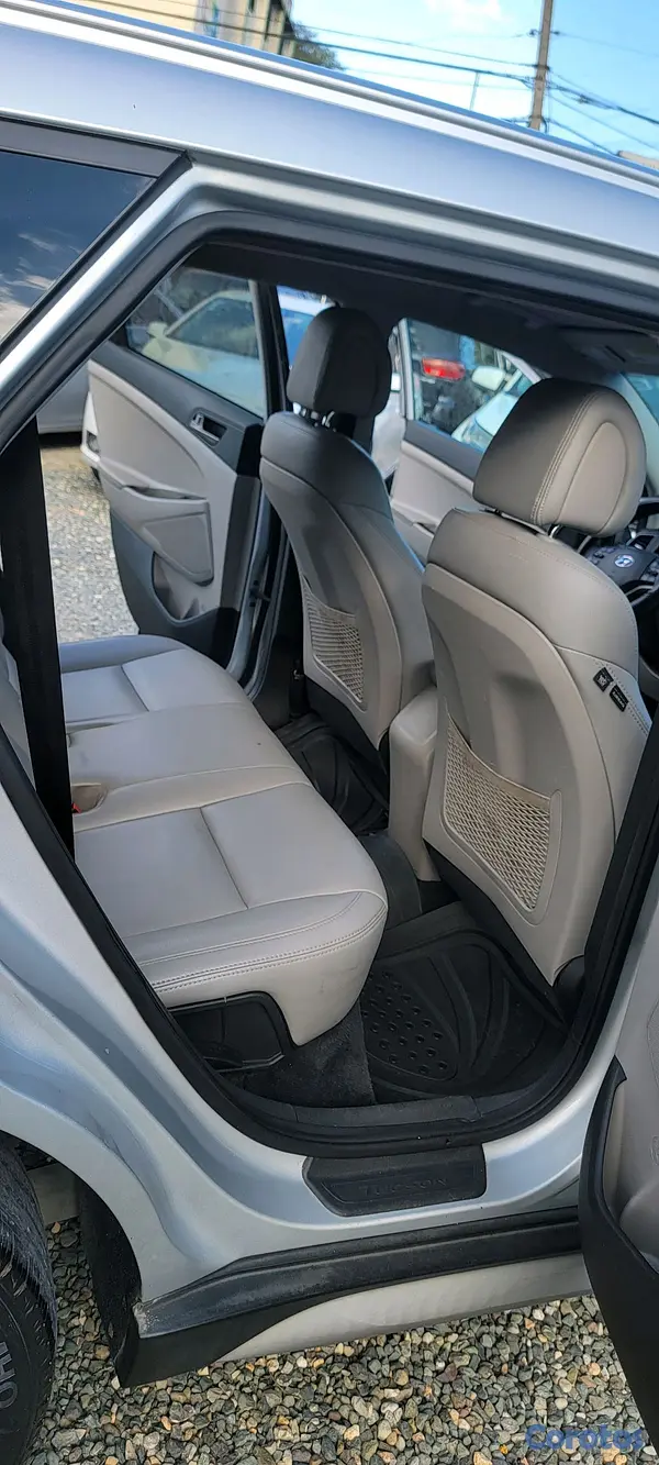 jeepetas y camionetas - HYUNDAI TUCSON 2018 5
