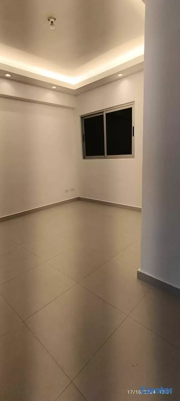 apartamentos - Se Alquila Amplio Apartamento en torre Moderna 3