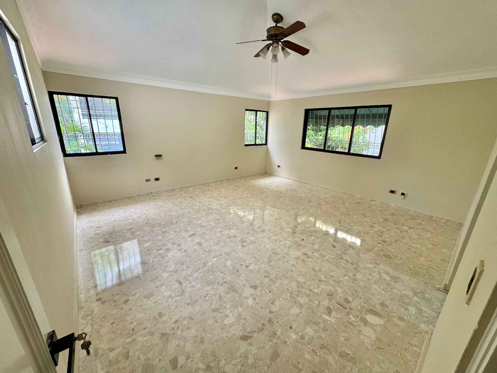 casas - Casa en Alquiler MIRADOR SUR USD 3,200.00  CARACTE 6