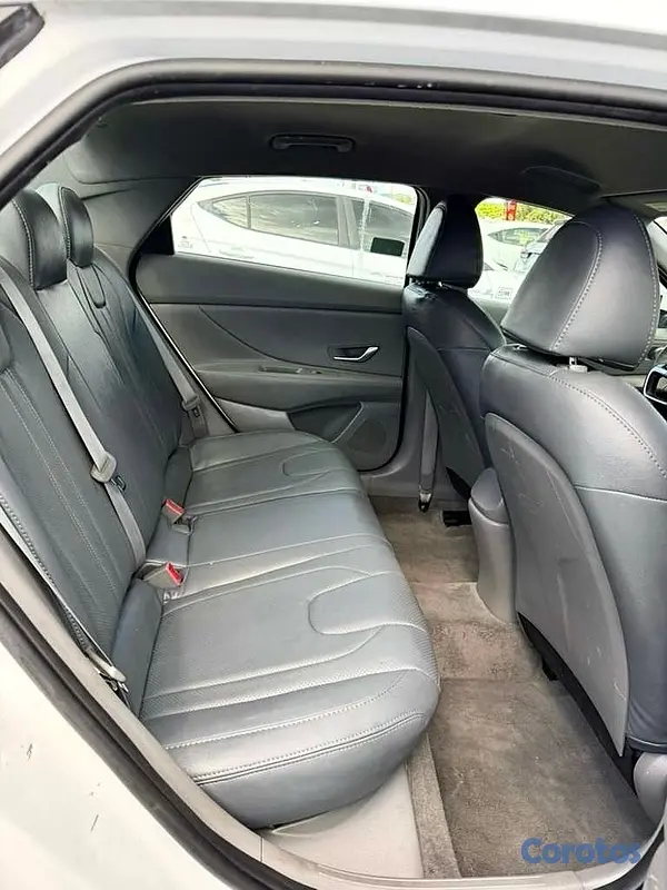 carros - Hyundai Elantra SE 2021
 12