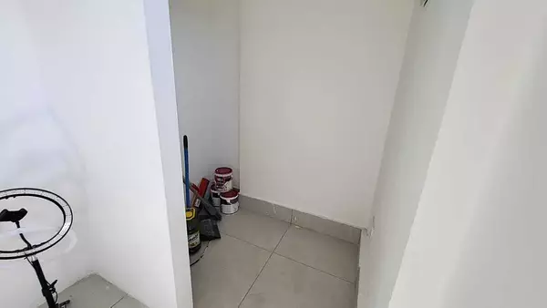 oficinas y locales comerciales - Local céntrico en los Prados  3