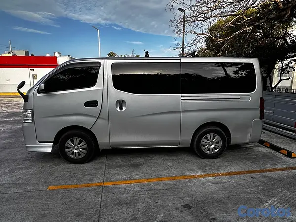 otros vehiculos - 🚨Nissan NV350 2017 Diesel 4X4🚨 2