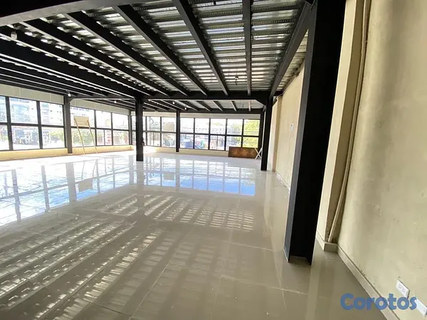 oficinas y locales comerciales - Edificio en Alquiler Ensanche la Fe 3