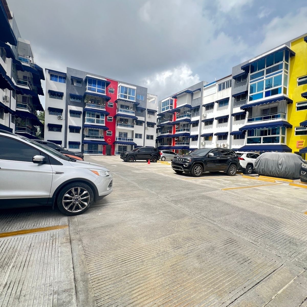 apartamentos - venta de Apartamento en Reparto los tres ojos Santo Domingo este 