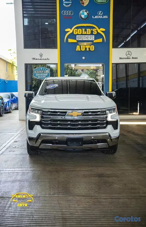 jeepetas y camionetas - Chevrolet Silverado LTZ Z71 4x4 Duramax 2023 Clean Carfax  2