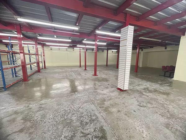 oficinas y locales comerciales - Nave en las palmas de Herrera 3