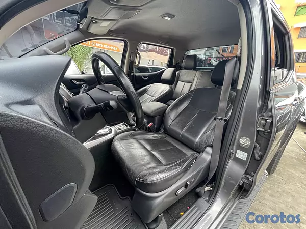 jeepetas y camionetas - Nissan Frontier LE 4x4 2018 9