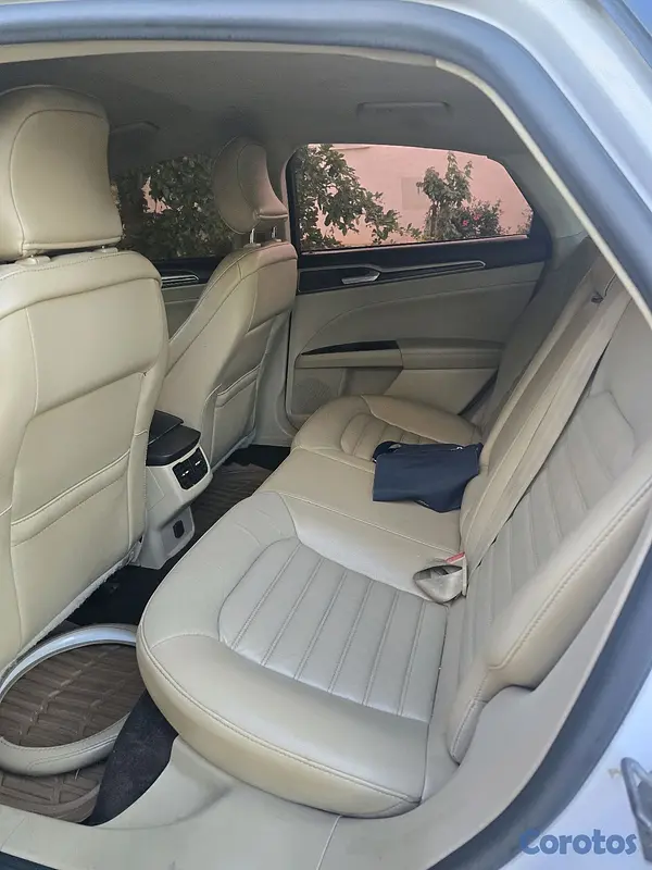 carros - Ford Fusión 2016 SE precio especial  4