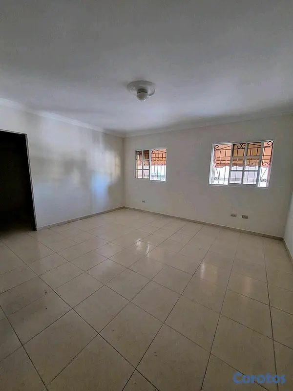 apartamentos - ALQUILO SIN INTERMEDIARIO APARTAMENTO PROXIMO AL MALECÓN  8
