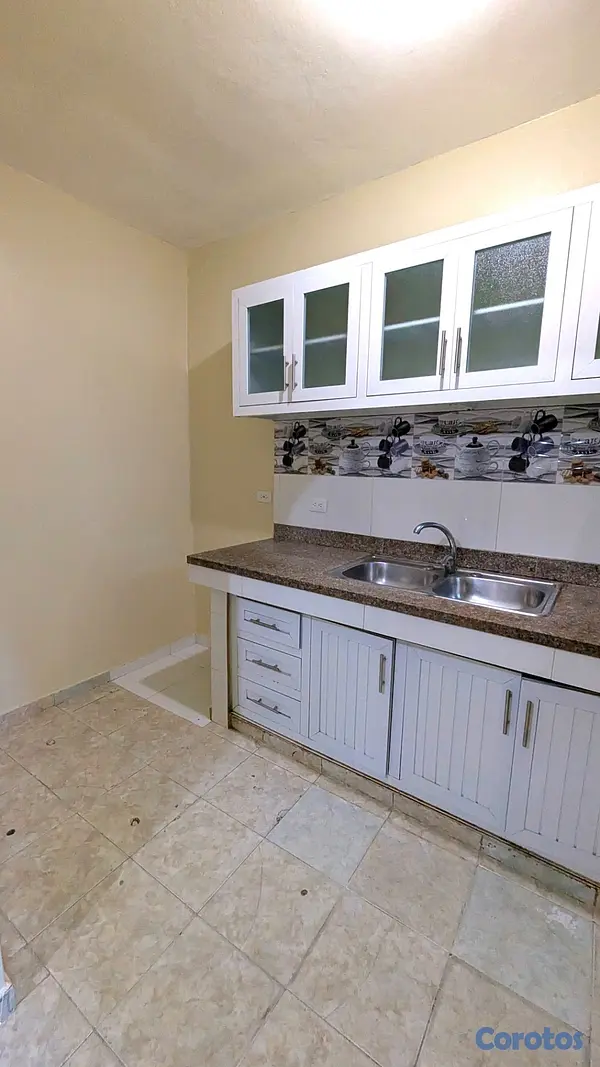 casas - De Oportunidad! Propiedad En Venta! 2 Casas, 1 Apa 17