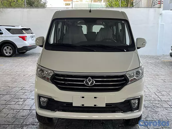 camiones y vehiculos pesados - KYC V7 14 Pasajeros  4