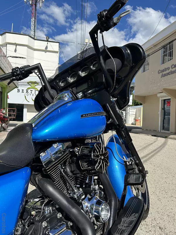 motores y pasolas - Harley Davidson Street Glide año 2016 8