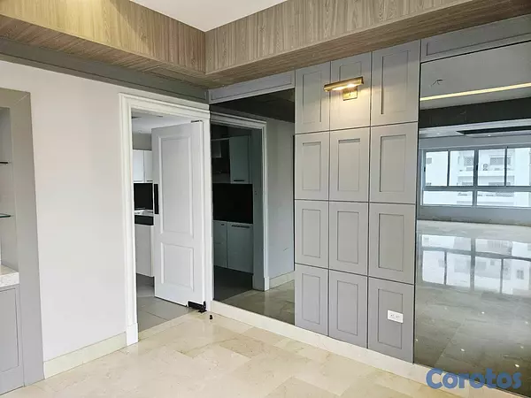 apartamentos - Venta de Apartamento en Piantini piso alto 4
