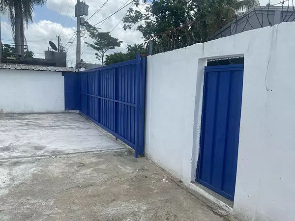 oficinas y locales comerciales - Nave en Alquiler en el KM17 de la Aut. Duarte 3