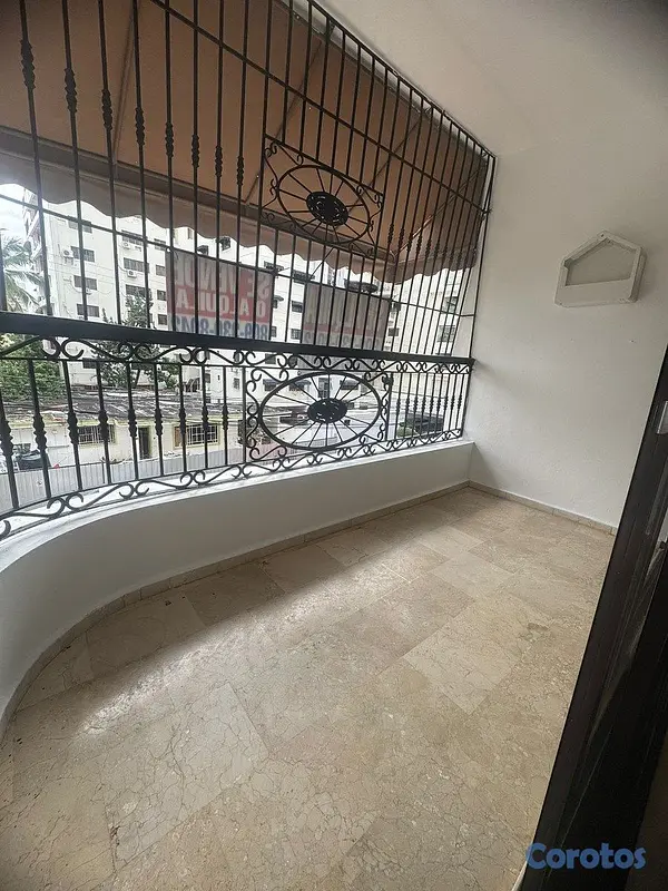 apartamentos - Alquilo apartamento vacío clásico en Bella Vista 2
