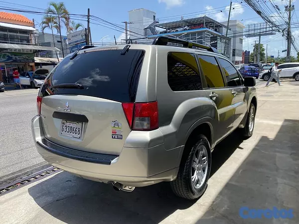 jeepetas y camionetas - Mitsubishi Endevor Dorada  6