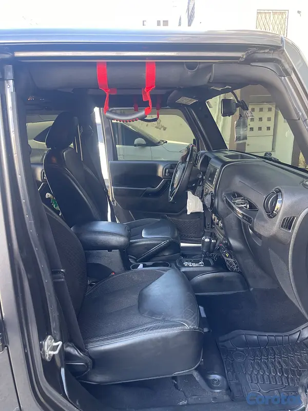 jeepetas y camionetas - VENDO JEEP RUBICON 2017 4