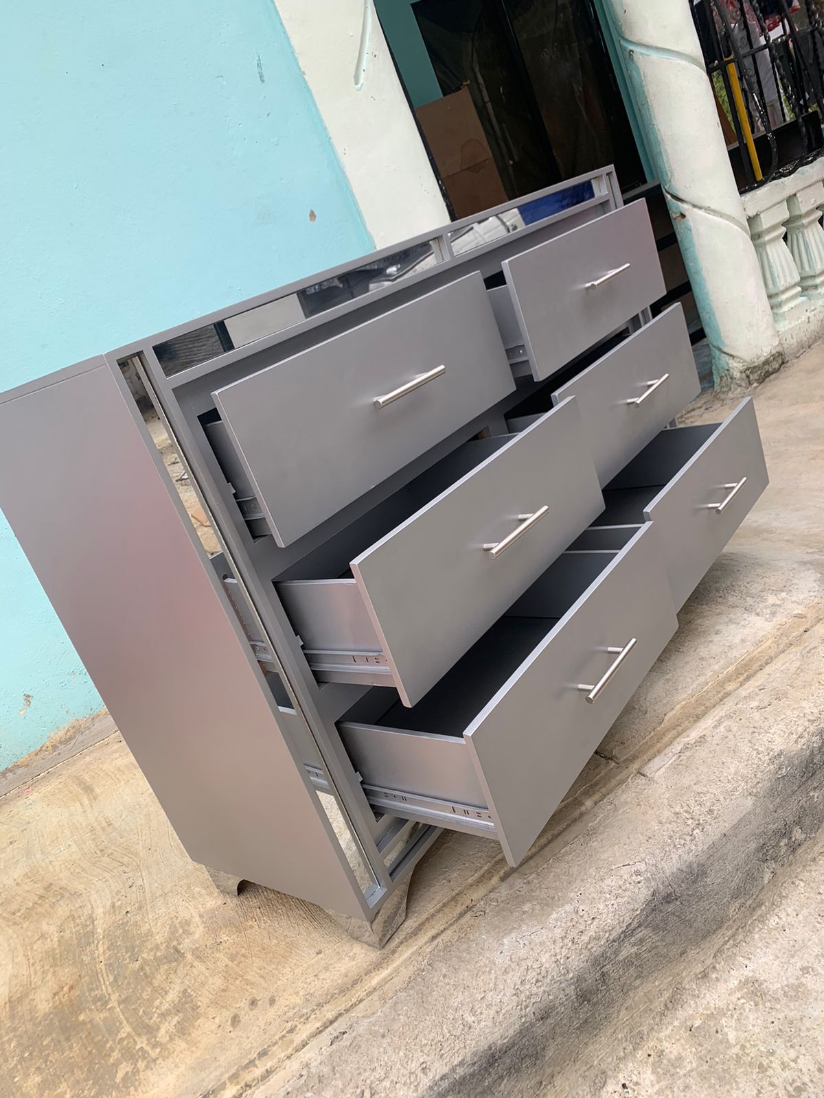 muebles y colchones - Gavetero gris 🩶  1