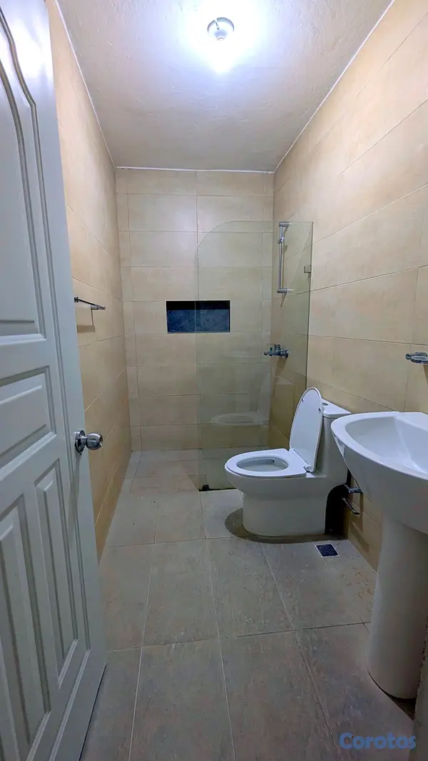 casas - De Oportunidad! Propiedad En Venta! 2 Casas, 1 Apa 14