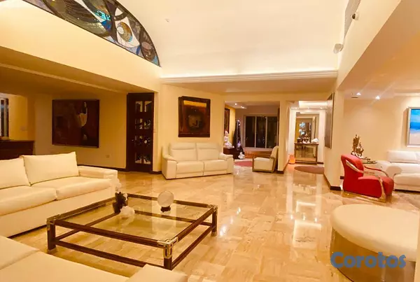 casas - Venta de Casa en Piantini 4