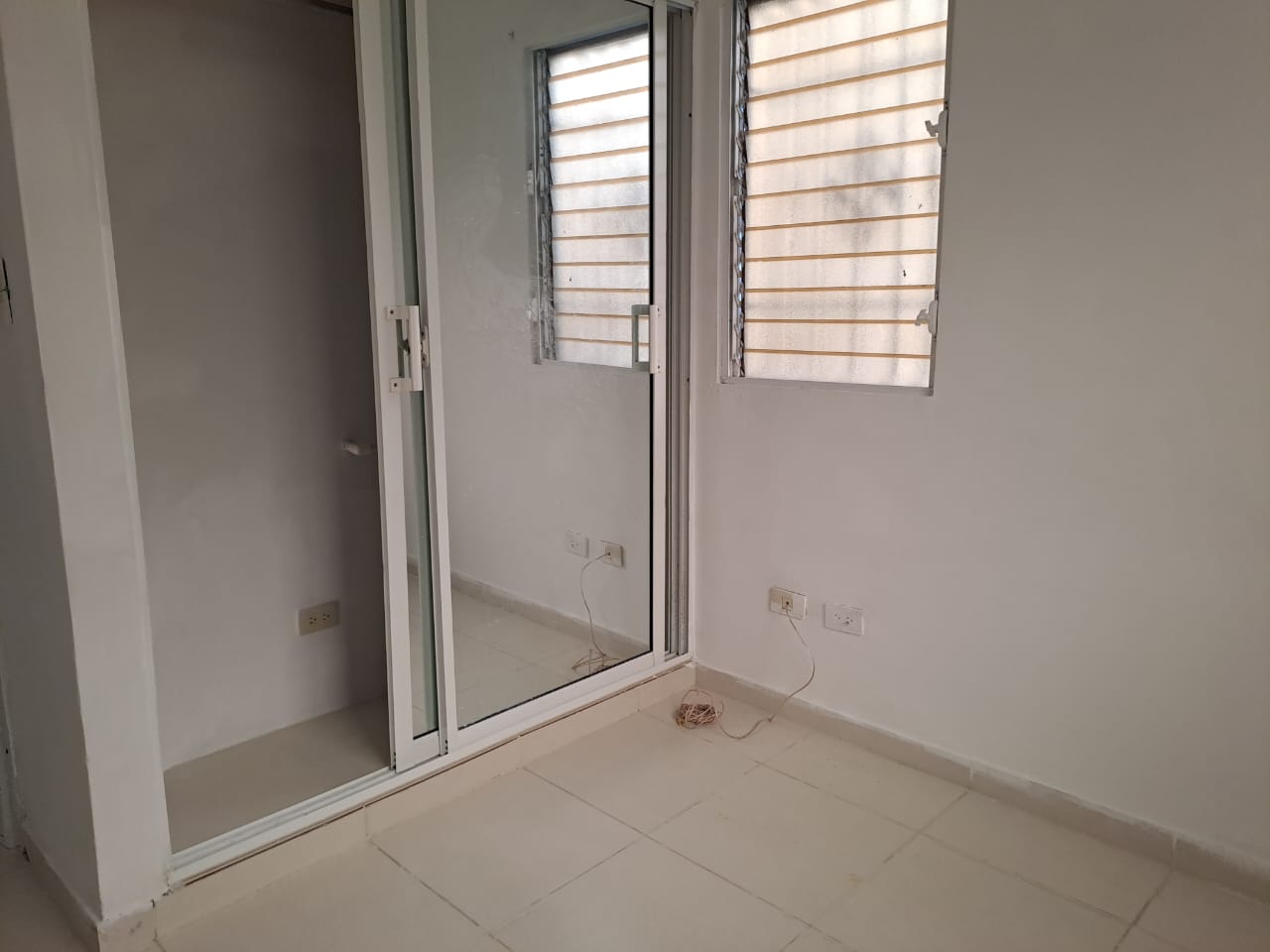 apartamentos - apartamento  2do piso Res Juan rafael en la jacobo 6