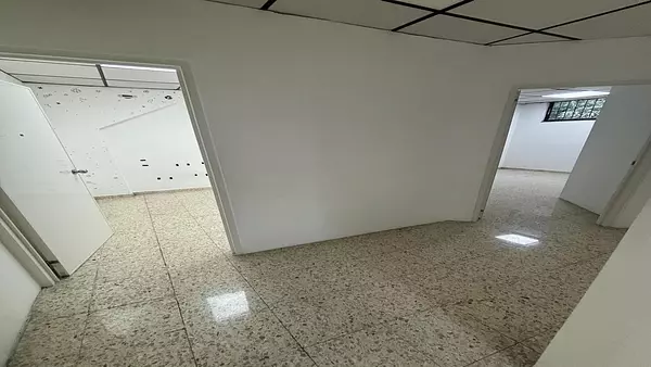 oficinas y locales comerciales - Alquiler Local Comercial Naco 3er piso 289Mts 7