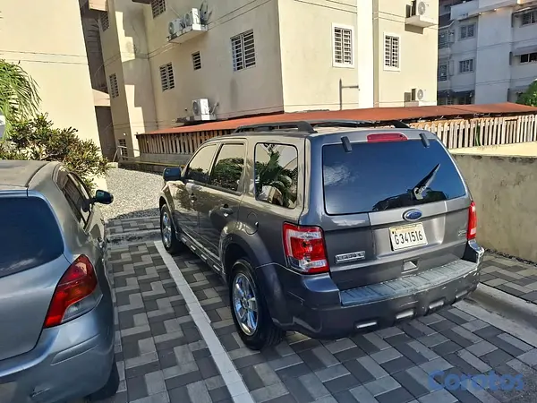 jeepetas y camionetas - Ford escape 2011 en venda,excelente condiciones.  11
