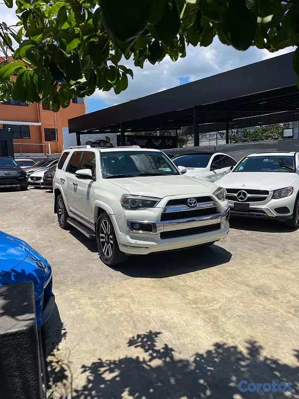jeepetas y camionetas - Toyota 4Runner Limited 2014 3